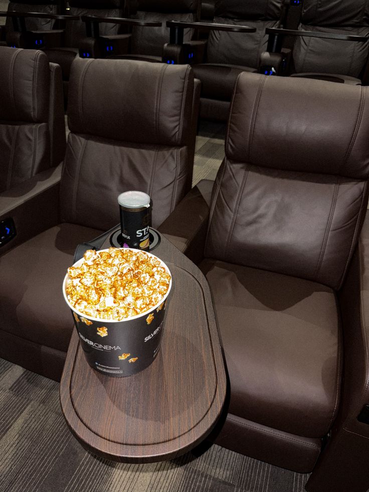 Bourbon VIP recliner by Blackpoll